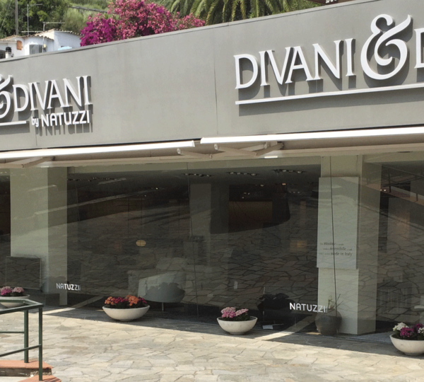 Divani & Divani